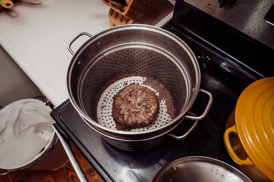 Steamed placenta in pot